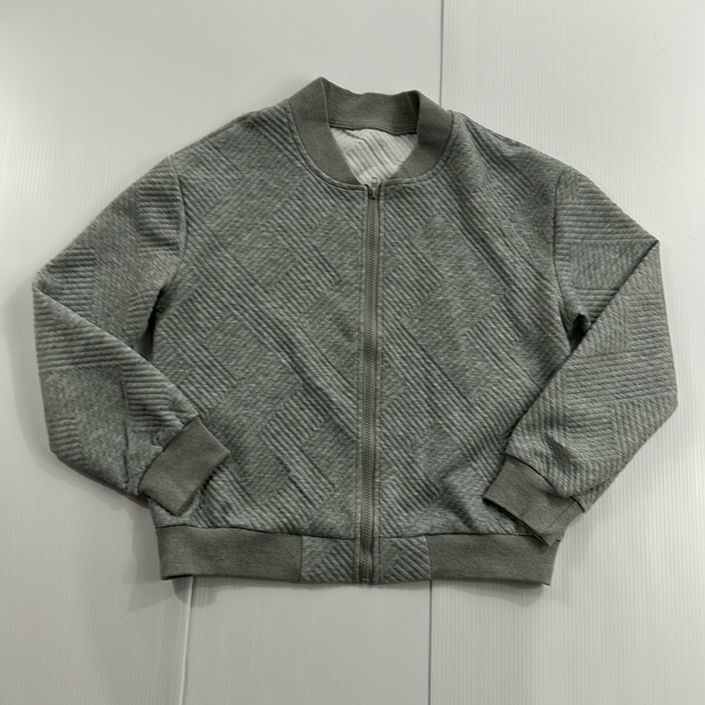460. Women's Gray Quilted‎ Zip-Up Jacket (M)
